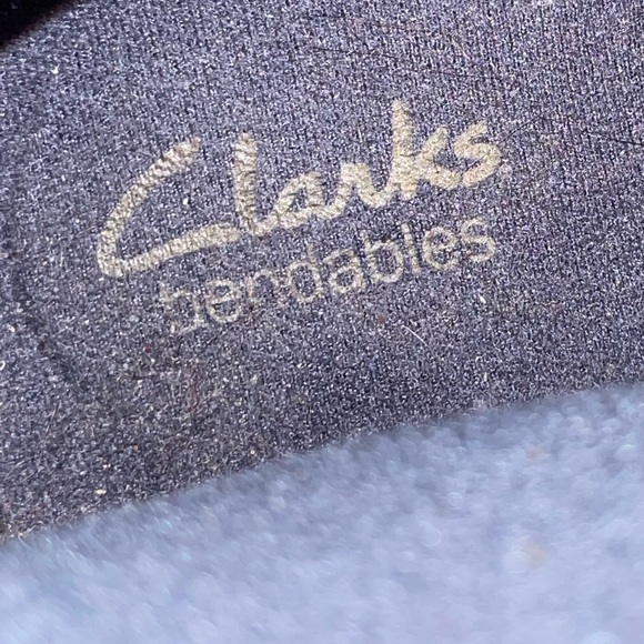 Women’s: Clarks Zip Up leather boots (Size: 7 Medium Width) - Picture 6 of 7